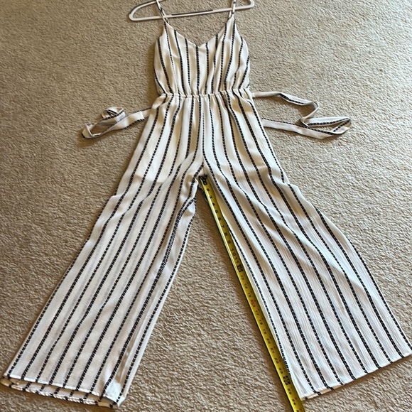 Striped Summer Jumpsuit Size Medium - Picture 10 of 13